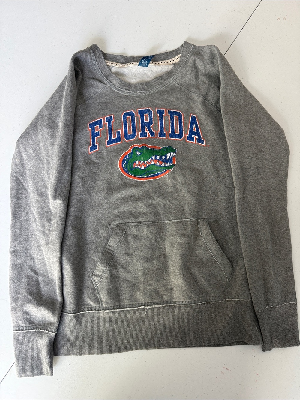 New Grey NA92 University of Florida Gators Women’s Medium Sweater
#D7